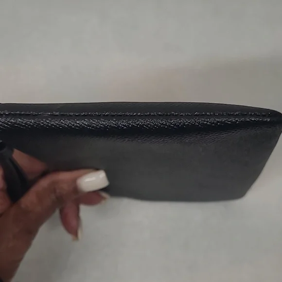 Coach Pebble Black Wristlet - Picture 10 of 12